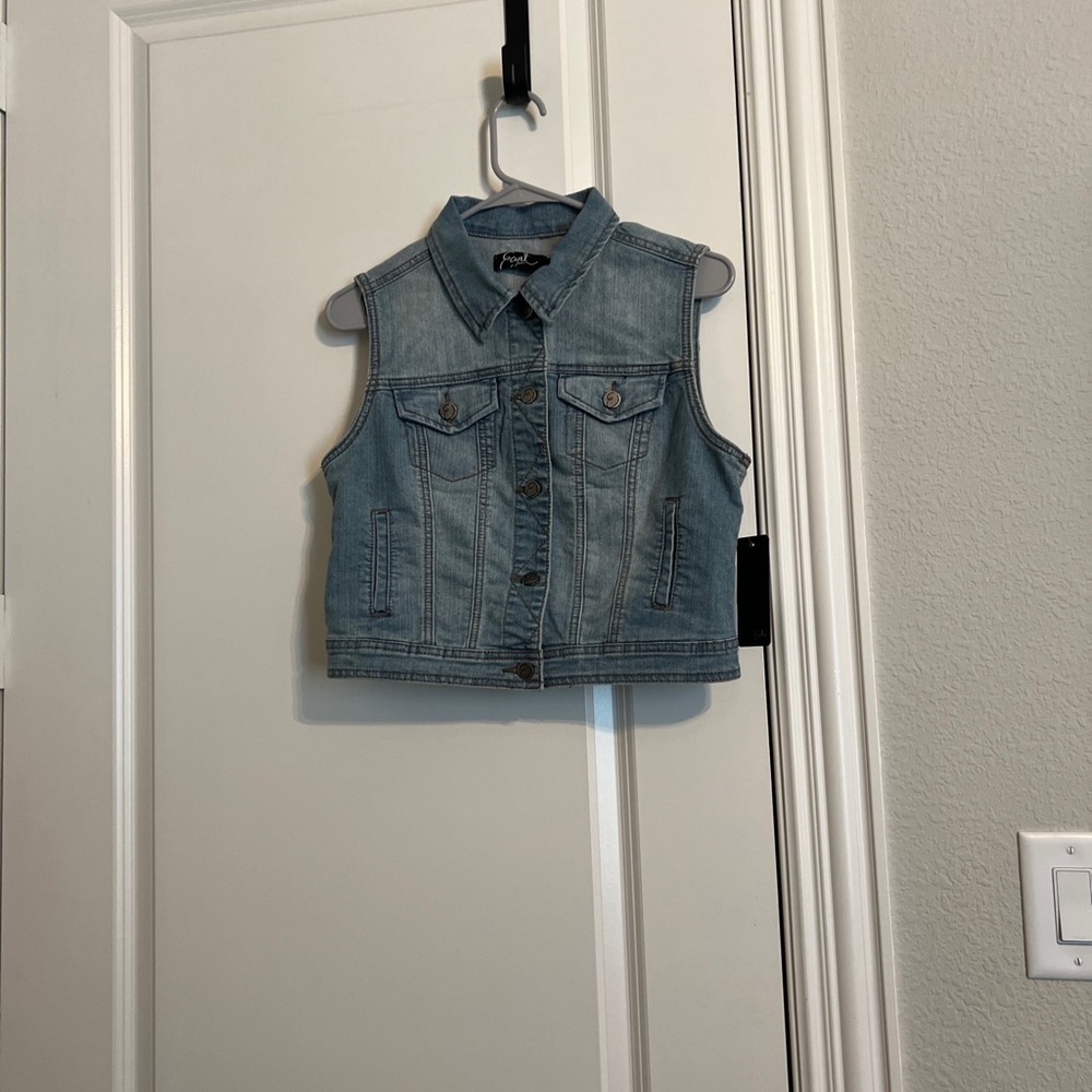 NWT  Earl Jeans Vest Women's Size Small Denim Blue Lace Country Western Boho